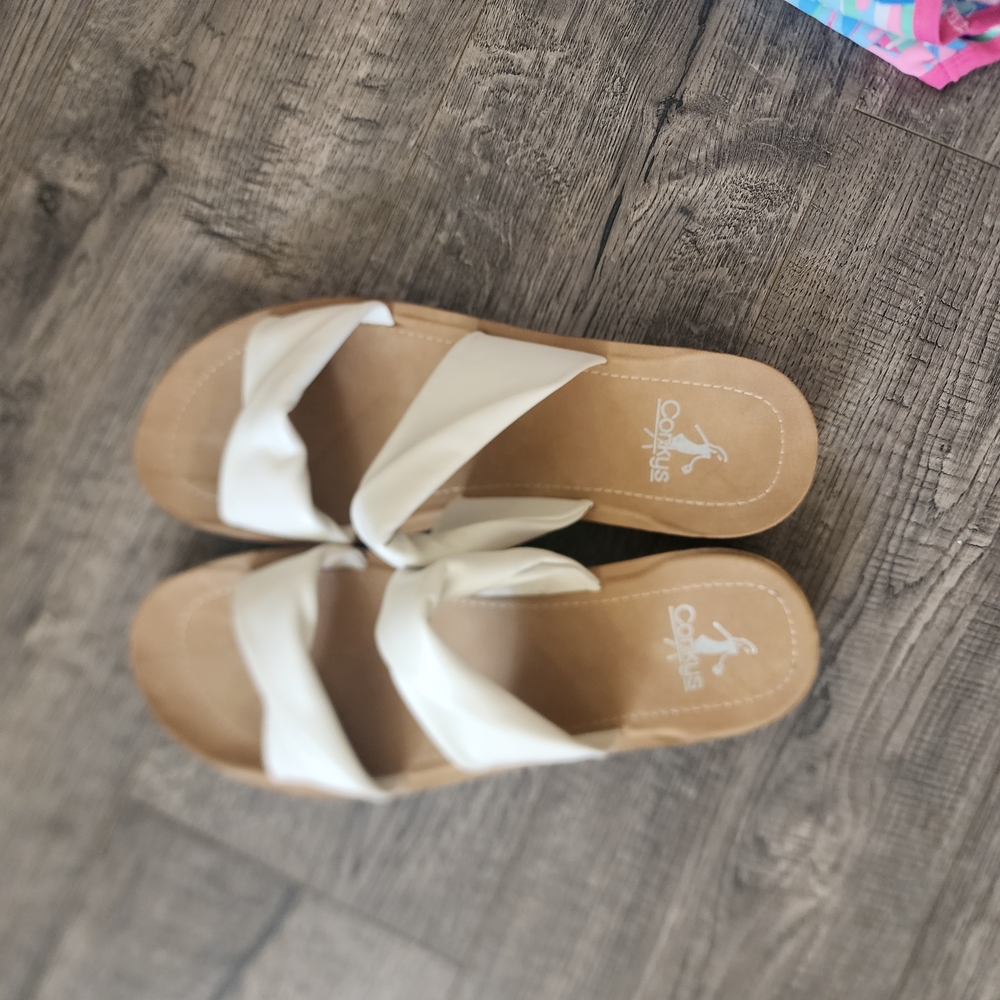Corkys Women's Cream Twist Sandals Size 9 Excellent Condition - Picture 4 of 5